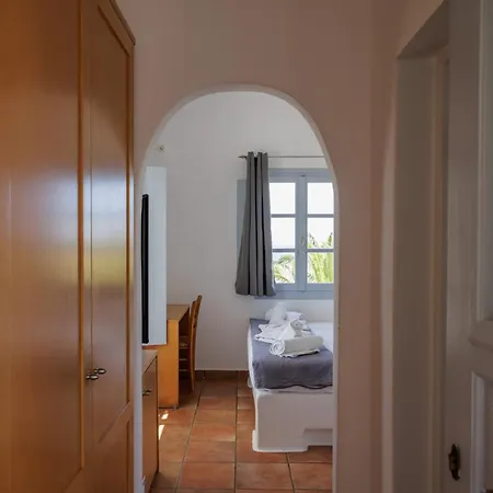Hotel Maryo Village