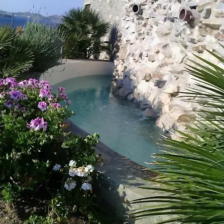 Maryo Village Naousa (Paros)