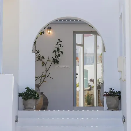 Maryo Village מלון