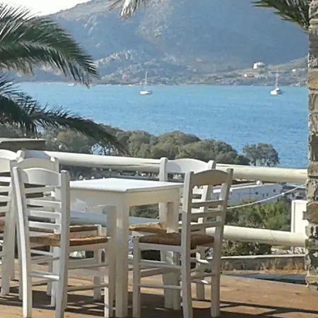 Maryo Village Hotel Náoussa