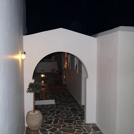 Maryo Village מלון