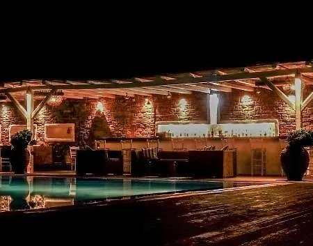 Maryo Village מלון 4*