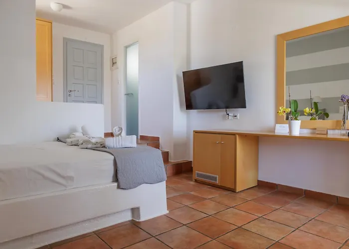 Maryo Village Hotel 4*