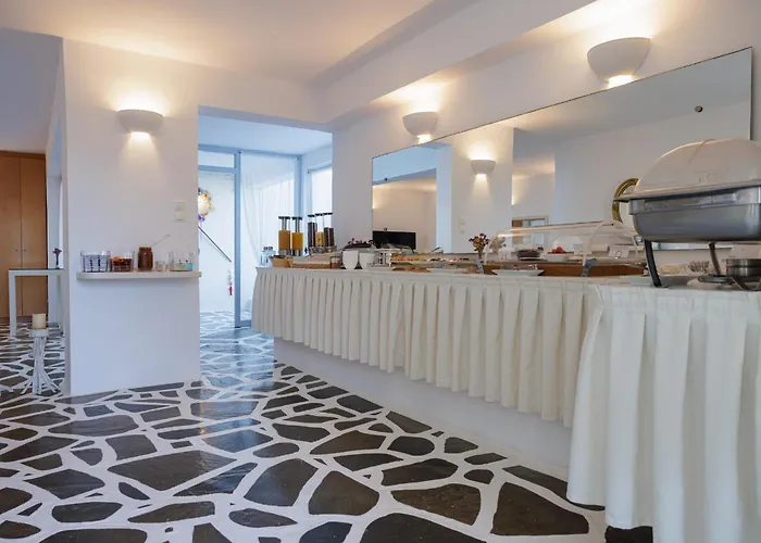 Maryo Village Hotel Naoussa