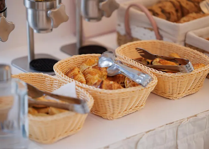 Maryo Village Hotel Naoussa