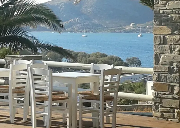 Maryo Village Hotel Naoussa