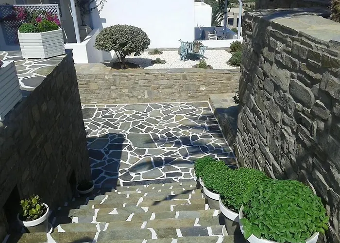 Maryo Village Hotel Naoussa