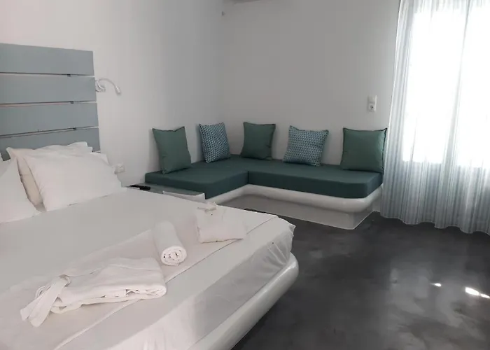 Maryo Village Naoussa